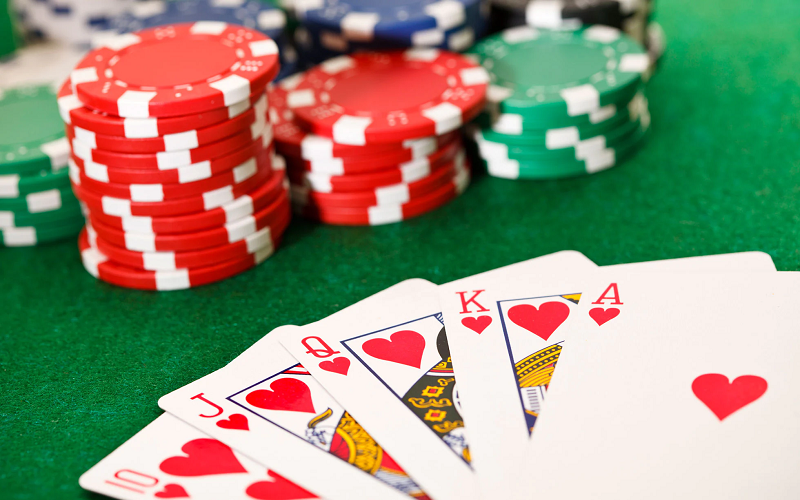 Ưu điểm khi chơi poker Fun88