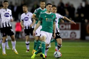 Cách luyện kỹ năng kiểm soát bóng hiệu quả ngay tại nhà