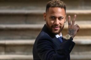 Tiểu sử Neymar Jr và câu chuyện chưa được kể hết