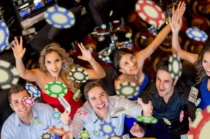 Cách Nhận Biết Bài Mạnh Yếu Trong Poker Dễ Hiểu Cho Người Mới