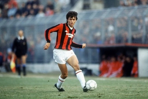 Paolo Maldini thời trẻ với mái tóc lãng tử