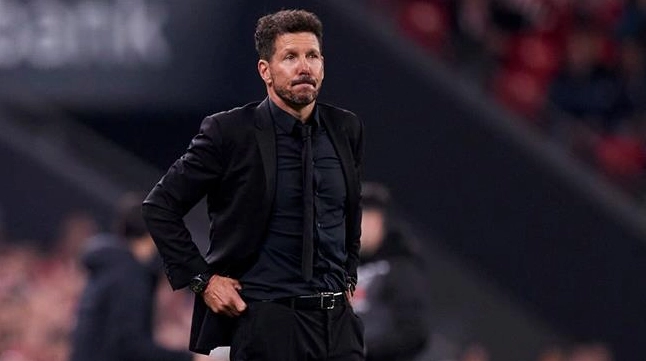 Chân dung HLV Diego Simeone với vẻ ngoài đầy cá tính trên băng ghế chỉ đạo
