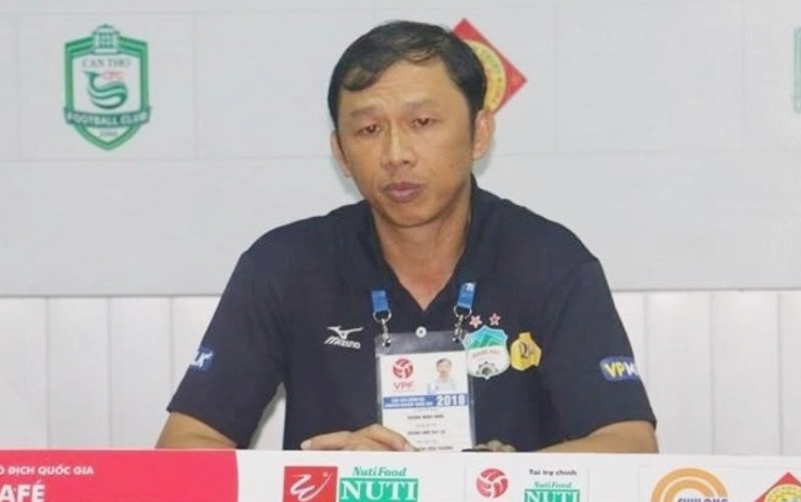 Trợ lý HLV Dương Minh Ninh của HA Gia Lai đang trong giai đoạn chín muồi của sự nghiệp huấn luyện thì qua đời vì TNGT